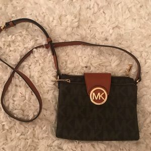 Michael Kors Fulton Crossbody
